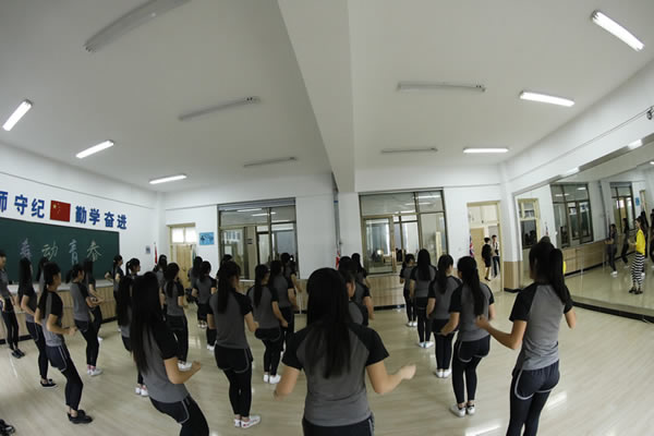 幼师教师体操